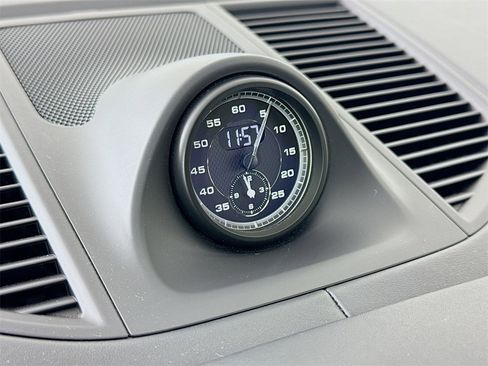 Used 2022 Porsche Macan S image 18