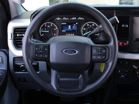 Used 2024 Ford F550 4x4 Crew Cab Super Duty image 23