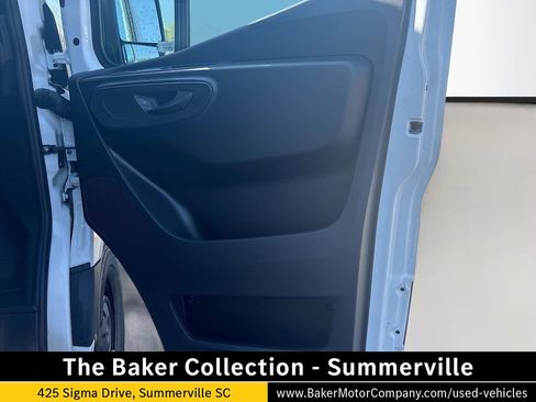 Used 2025 Mercedes-Benz Sprinter 2500 image 21