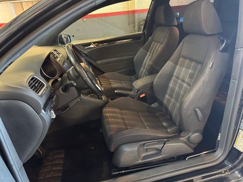 Used 2013 Volkswagen GTI 2-Door FWD image 9