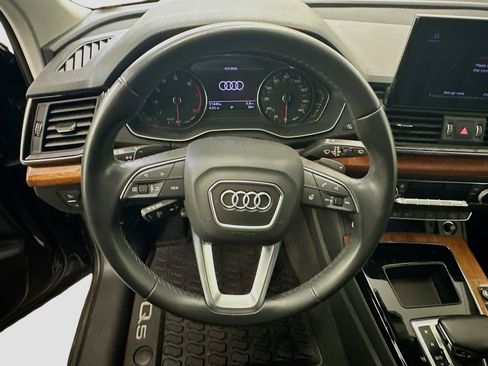 Used 2023 Audi Q5 2.0T Premium w/ Convenience Package AWD/4WD image 18