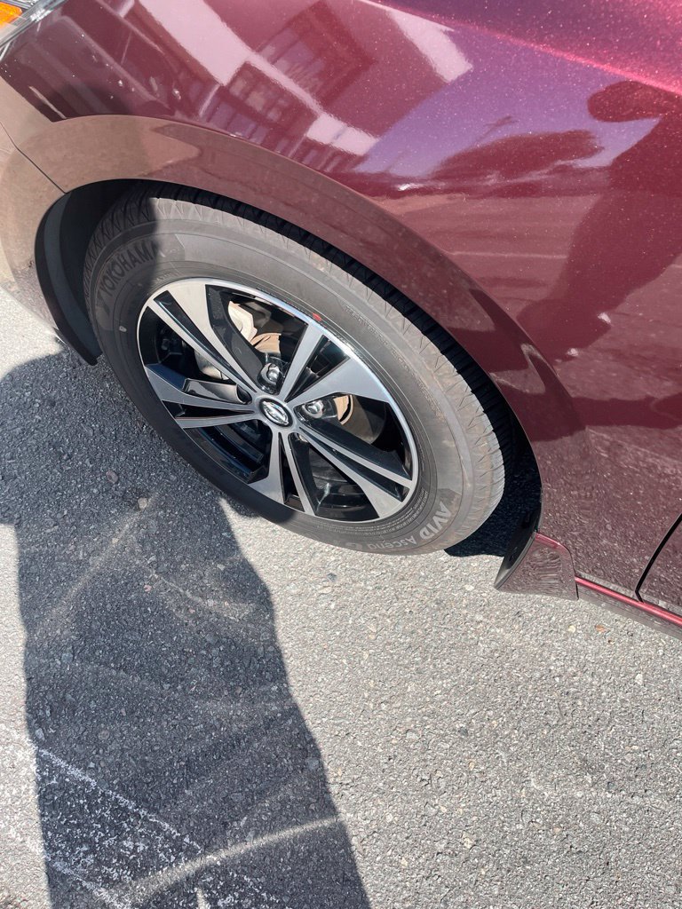 Used 2021 Nissan Sentra SV FWD image 2