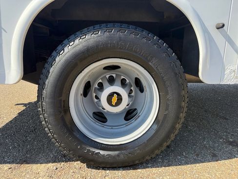 Used 2016 Chevrolet Silverado 3500 W/T RWD image 26