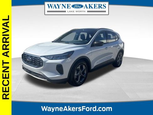 Used 2025 Ford Escape ST-Line w/ Tech Pack #1 image 1