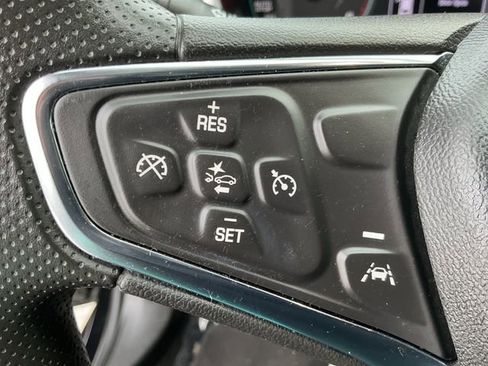 Used 2023 Chevrolet Malibu LT image 40