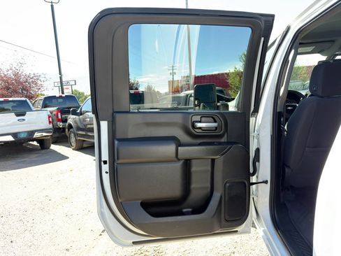 Used 2022 Chevrolet Silverado 2500 LT w/ Fleet Comfort Package AWD/4WD image 32