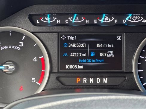 Certified 2022 Ford F250 XLT w/ XLT Premium Package AWD/4WD image 24