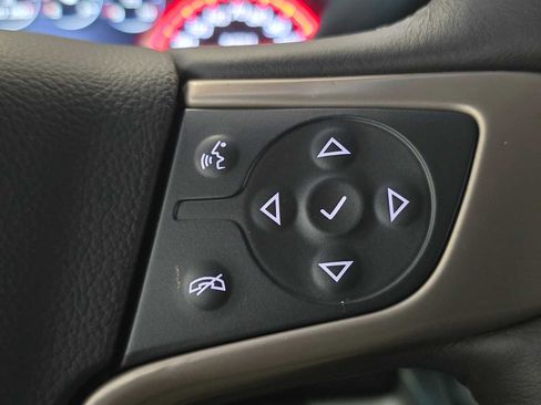 Used 2015 GMC Yukon Denali image 33