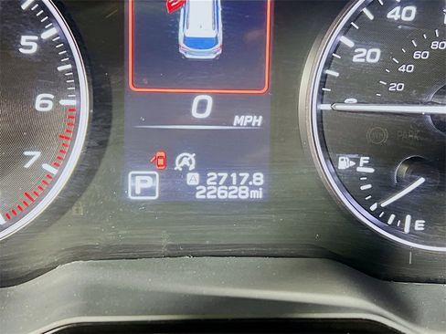 Used 2025 Subaru Outback Premium image 12