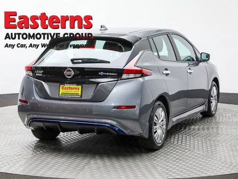 Used 2022 Nissan Leaf S image 5