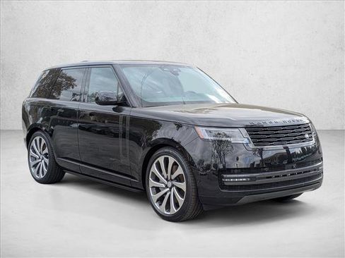 New 2025 Land Rover Range Rover SE image 7