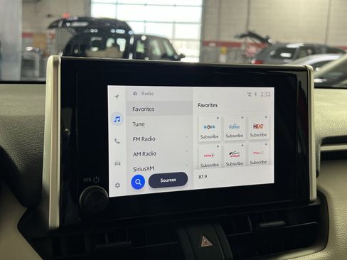 Used 2024 Toyota RAV4 XLE image 18