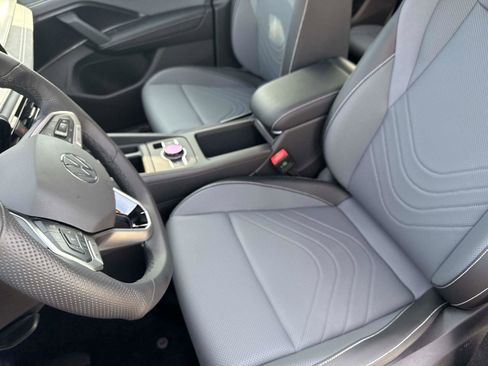 New 2025 Volkswagen Tiguan SE R-Line image 23