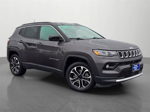 Used 2024 Jeep Compass Limited image 8