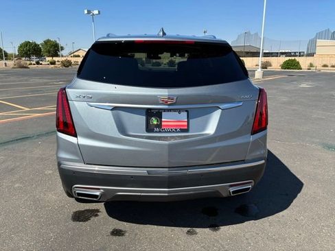 Used 2025 Cadillac XT5 Premium Luxury w/ LPO, Floor Liner Package FWD image 5