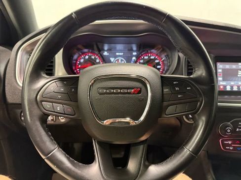 Used 2020 Dodge Charger SXT w/ Blacktop Package image 15
