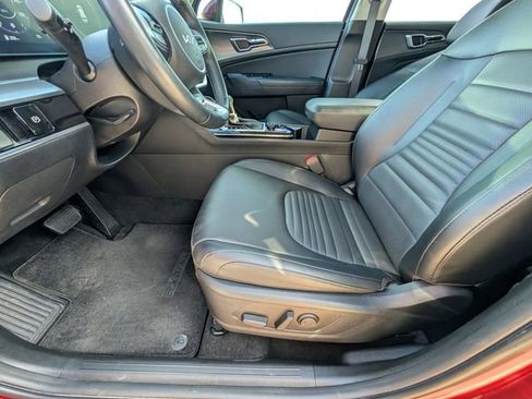 Used 2025 Kia Sportage SX FWD image 18