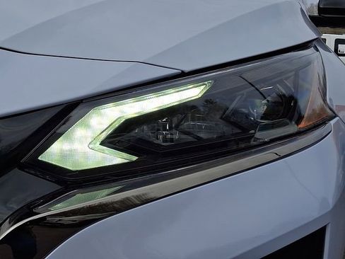 Certified 2025 Nissan Altima 2.5 SR image 12