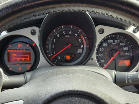 Used 2016 Nissan 370Z w/ Sport Package image 22