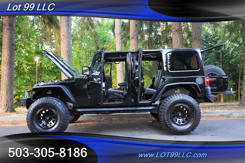 Used 2017 Jeep Wrangler Unlimited Sahara AWD/4WD image 31