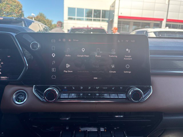 Used 2023 GMC Canyon AT4 w/ AT4 Premium Package AWD/4WD image 12
