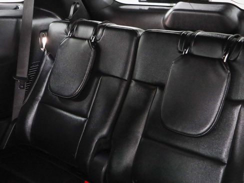 Used 2022 Ford Explorer ST w/ ST Street Pack image 25