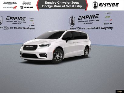 New 2026 Chrysler Pacifica Select