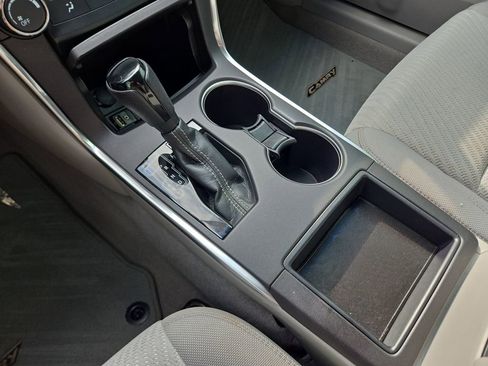 Used 2016 Toyota Camry LE image 24