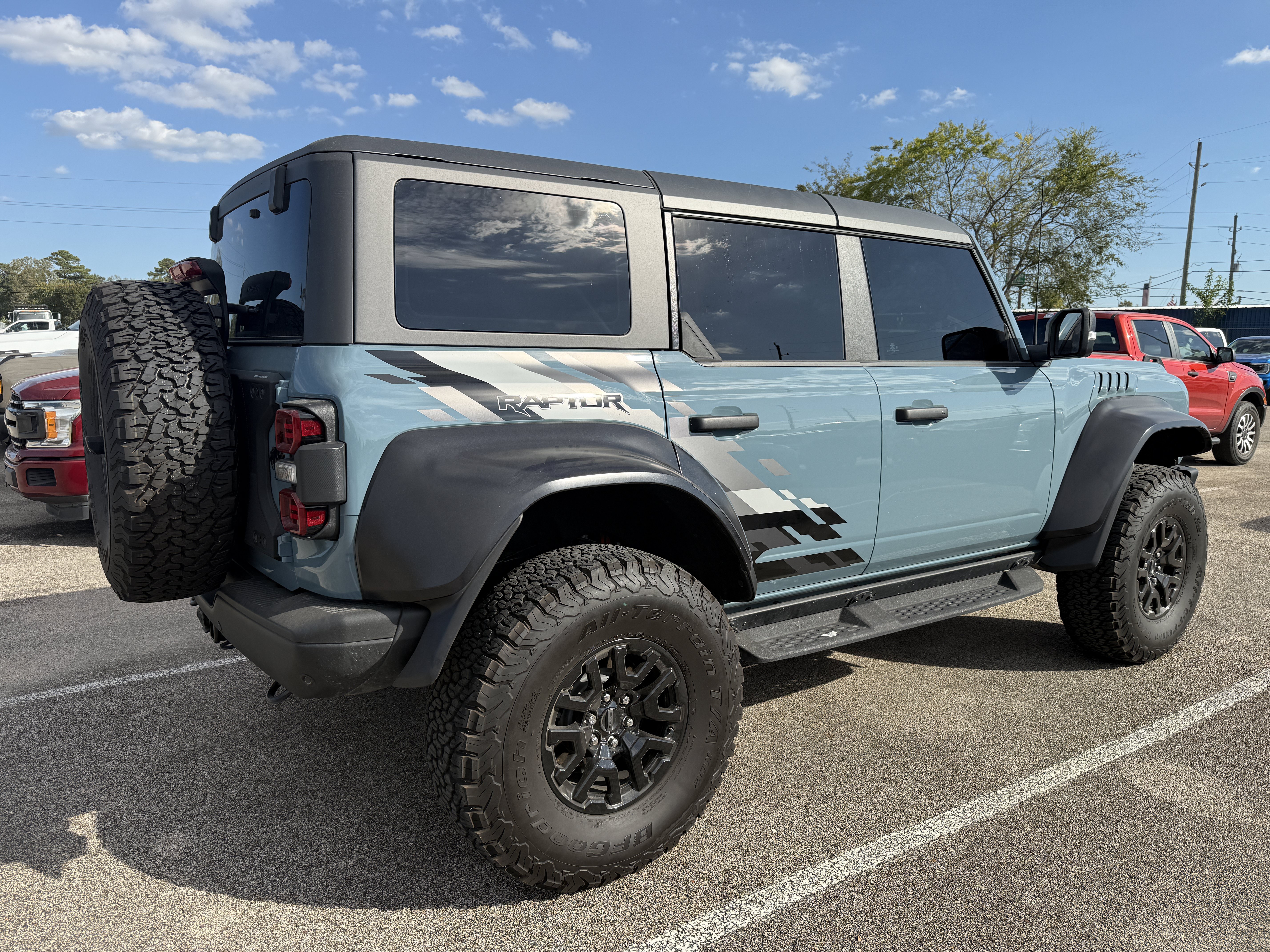 Used 2023 Ford Bronco Raptor AWD/4WD image 2