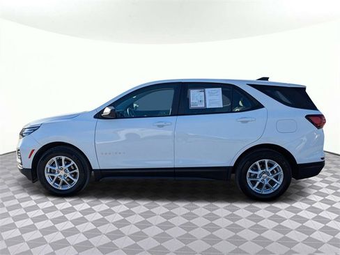 Used 2023 Chevrolet Equinox LS image 6