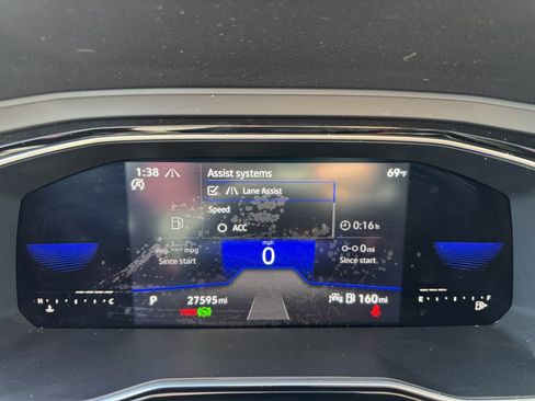 Used 2022 Volkswagen Jetta SE w/ Panoramic Sunroof Package image 18