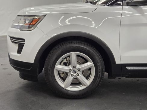 Used 2019 Ford Explorer XLT w/ Class III Trailer Tow Package FWD image 6
