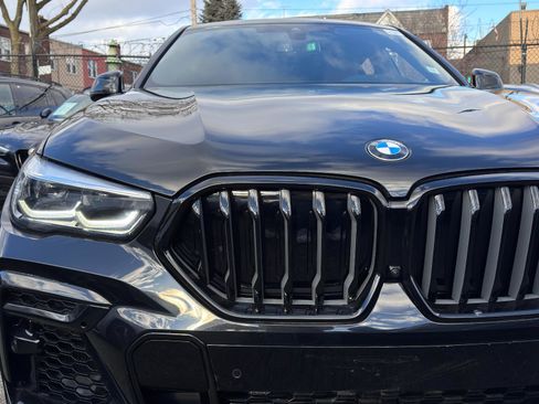 Used 2022 BMW X6 xDrive40i w/ M Sport Package image 8