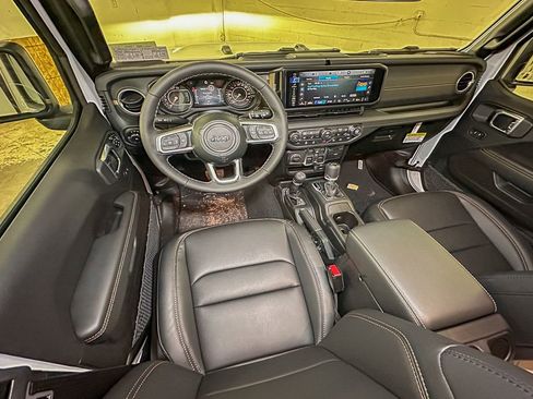 New 2026 Jeep Wrangler Sahara image 9