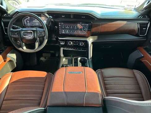 Used 2024 GMC Sierra 2500 Denali Ultimate w/ Max Trailering Package image 12