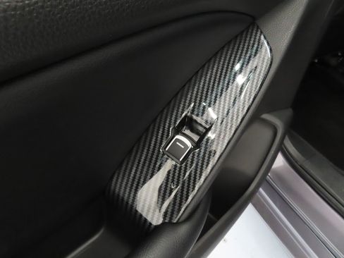 Used 2018 Honda Accord Sport image 24