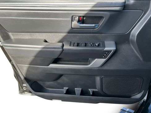 Used 2022 Toyota Tundra Platinum image 17