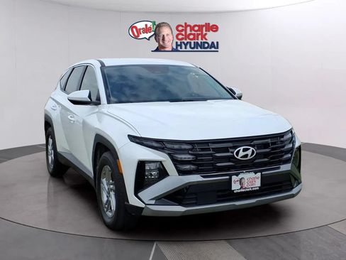 Used 2025 Hyundai Tucson SE FWD image 7