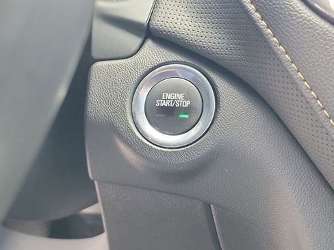 Used 2020 Chevrolet Equinox Premier FWD image 28