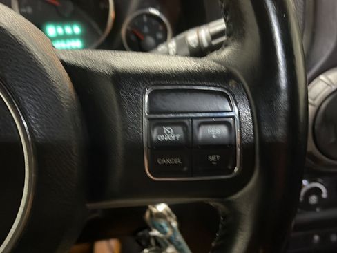 Used 2014 Jeep Wrangler Unlimited Sport w/ Power Convenience Group AWD/4WD image 7