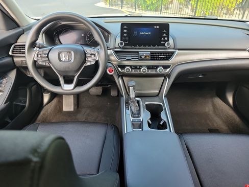 Used 2019 Honda Accord LX image 15