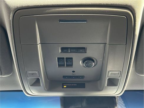 Used 2015 Chevrolet Tahoe LTZ image 29