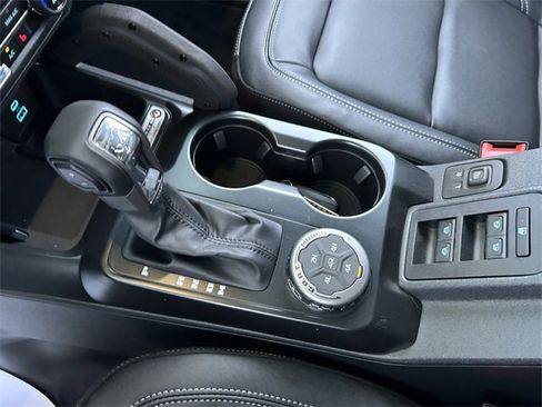 New 2025 Ford Bronco Badlands image 19