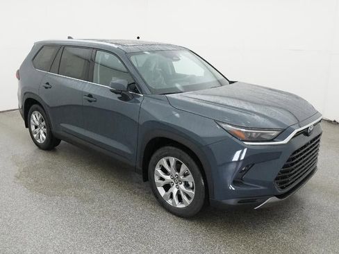 New 2026 Toyota Grand Highlander Limited image 13