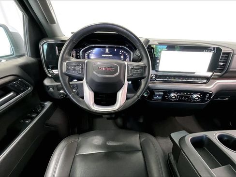 Used 2025 GMC Sierra 1500 SLT RWD image 14