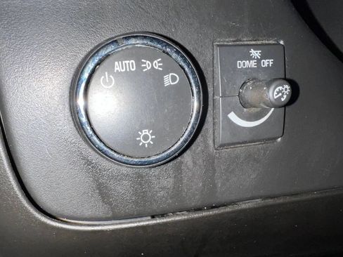 Used 2015 Chevrolet Express 2500 image 23