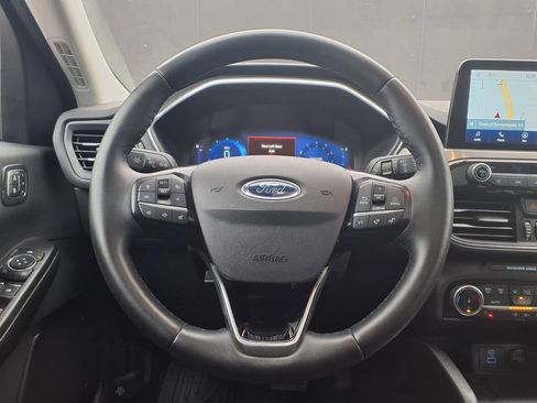 Used 2022 Ford Escape Titanium w/ Class II Trailer Tow Package AWD/4WD image 12