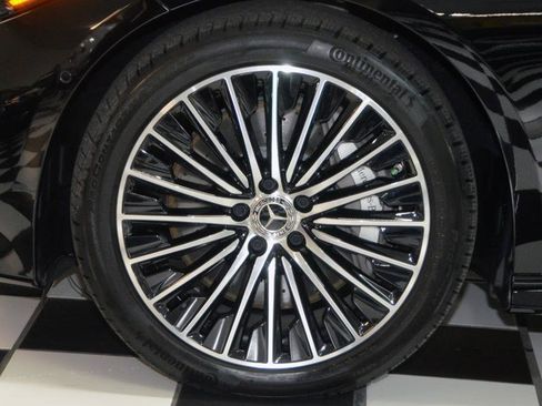 Used 2024 Mercedes-Benz CLE 450 4MATIC Cabriolet w/ Driver Assistance Package image 13
