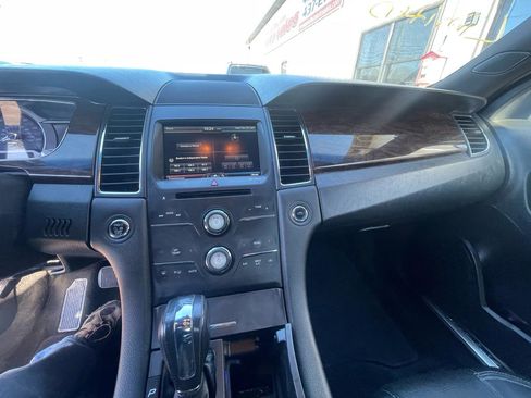 Used 2015 Ford Taurus Limited image 13