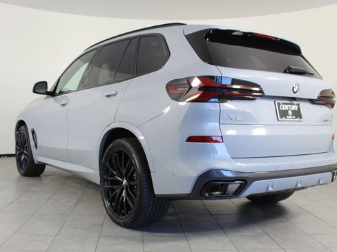 New 2026 BMW X5 xDrive40i w/ M Sport Package image 3